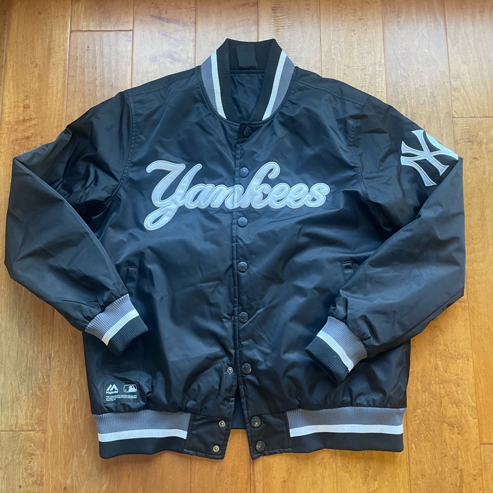 Majestic Yankees Black and Gray Satin Bomber Jacket with Script Chest